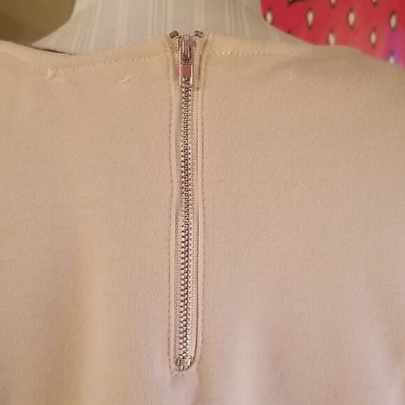 Hayden Los Angeles Top with Aztec Accents - Picture 5 of 8